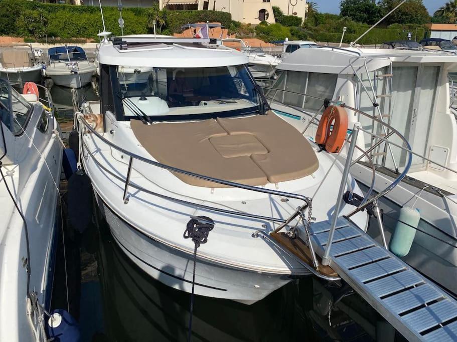 Botel Sejour Sur Bateau De Plaisance Mandelieu